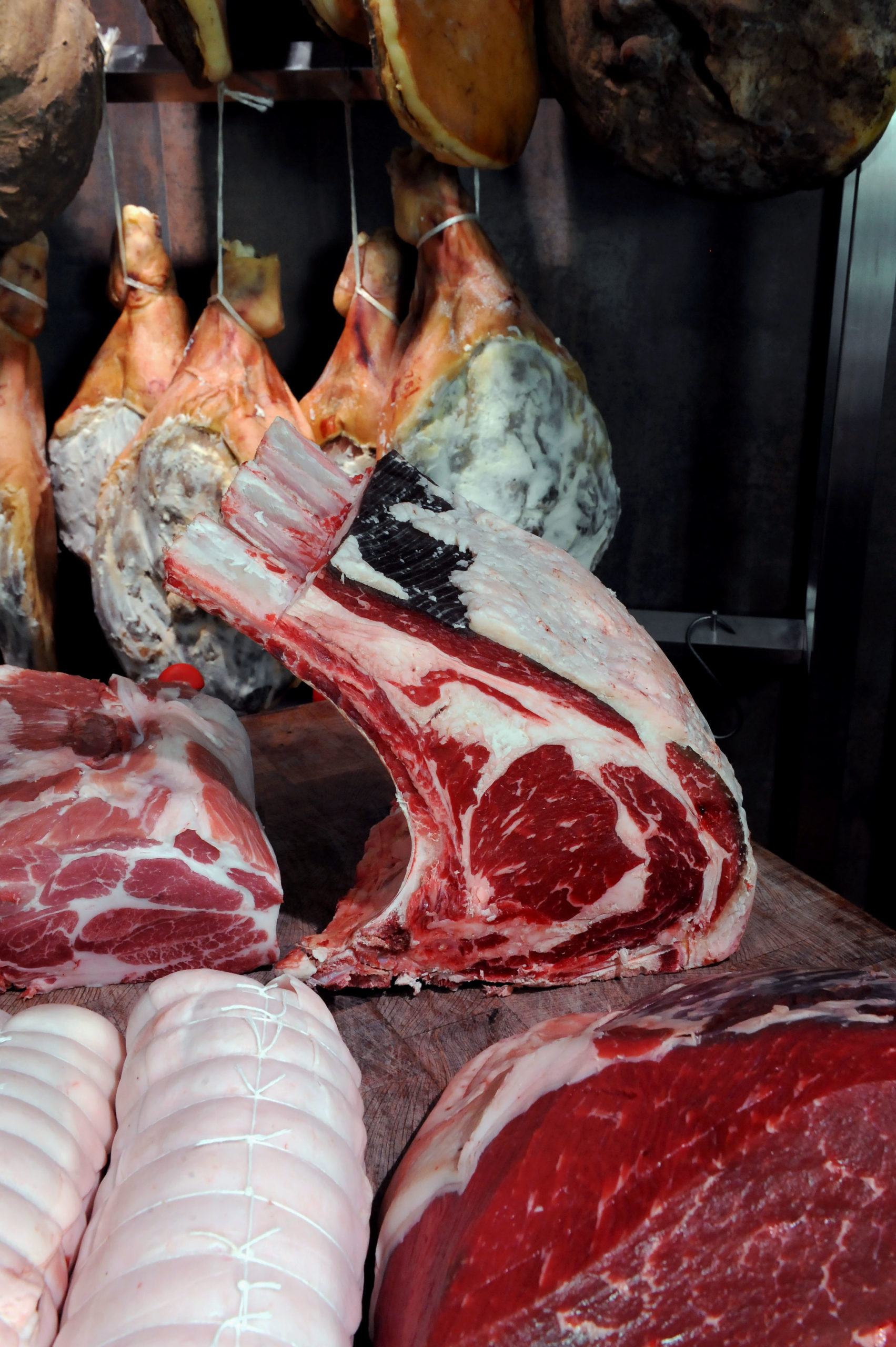 DSC_1696 Maison Pouget | Boucherie à Bourg-Madame et Err | Côte de Boeuf | Viandes locales de qualité