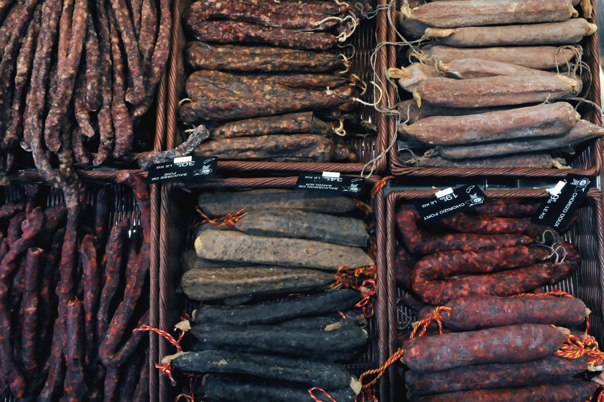 DSC_1675 2 Maison Pouget - Charcuterie à Bourg-Madame et Err - Salaisons faites maison | Fouets et Saucissons